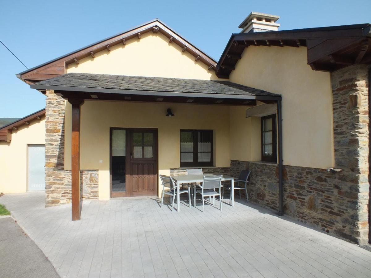 Apartamentos Puerta Del Castro Coana Exterior photo