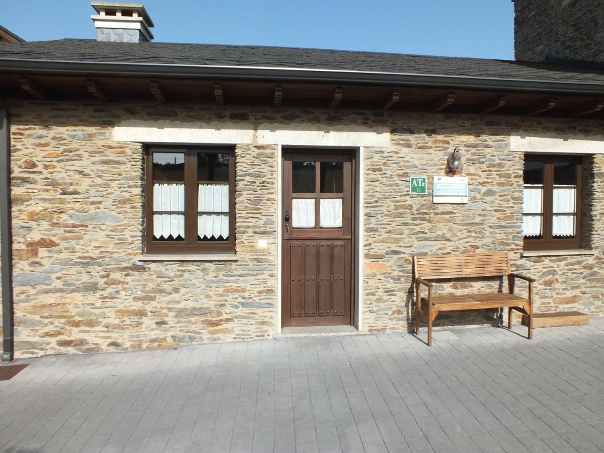 Apartamentos Puerta Del Castro Coana Exterior photo
